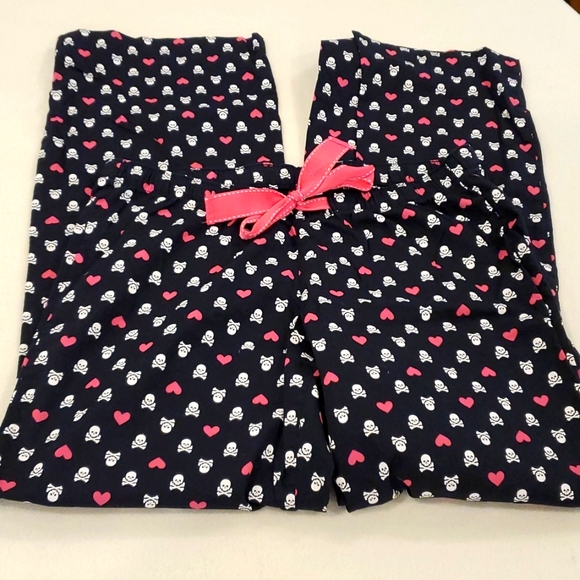 2 Pairs of Old Navy Pajamas - Picture 5 of 7